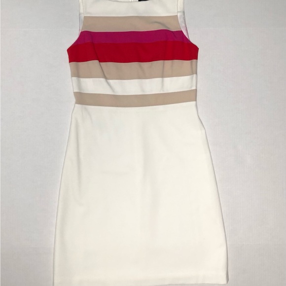 ⭐️NEW⭐️White House Black Market (WHBM) Sleeveless Color Block Sheath Dress - Picture 2 of 9